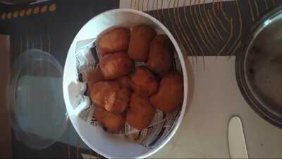 Las Lanzas Burger Bar