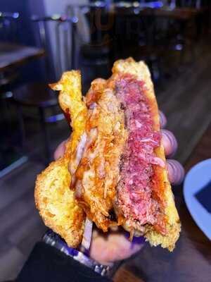 Las Lanzas Burger Bar