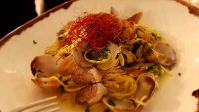 Davanti Food & Market