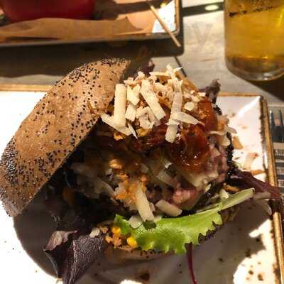 The House Beer - Pamplona Iturrama