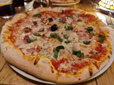 La Tasca Bar Pizzeria