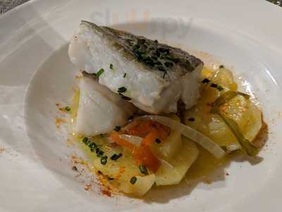 Guardaviñas Wine Bistró