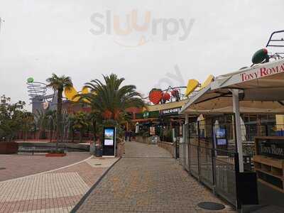 El Kiosko Heron City