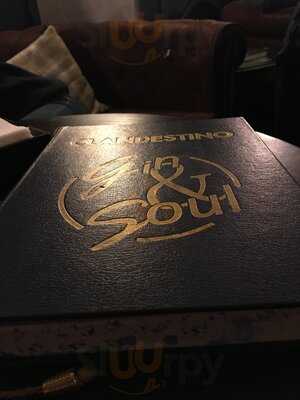 Clandestino Cocteleria Pub