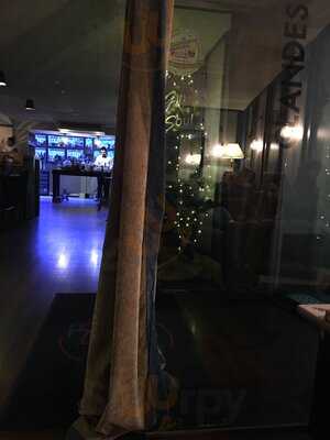 Clandestino Cocteleria Pub