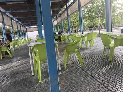 Cones & Drinks.low Cost Bar