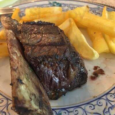 Mama Cecilia Gastro Bar