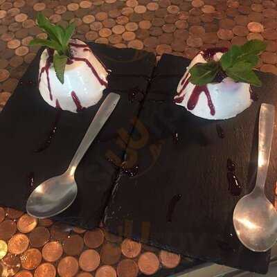 Mama Cecilia Gastro Bar