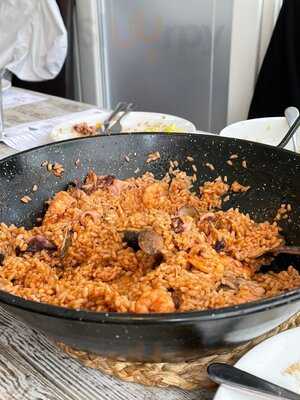 El Muelle Del Barrio Pesquero