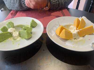 Everest Tandoori Nepali-indian Restaurant