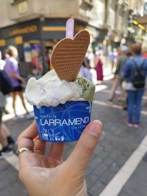 Heladeria Larramendi Izozkitegia