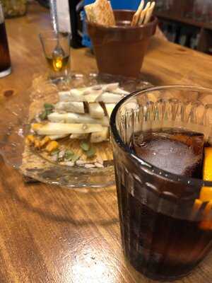 Vermutería La Pequeña