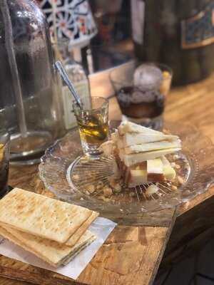 Vermutería La Pequeña