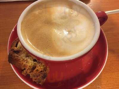 La Revoltosa Libros Y Café