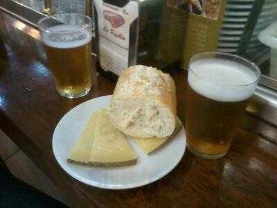 Bar De Tapas La Puebla