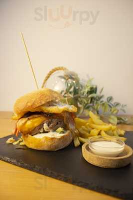 Cafetería Y Restaurante La Bernarda