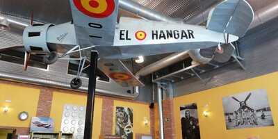 El Hangar