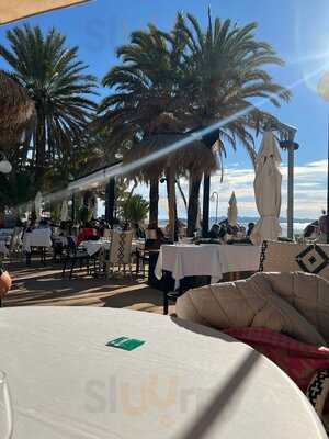 1975: Escuela De Pieter