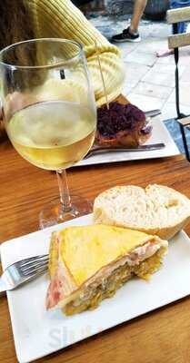 La Esquina Del Arrabal