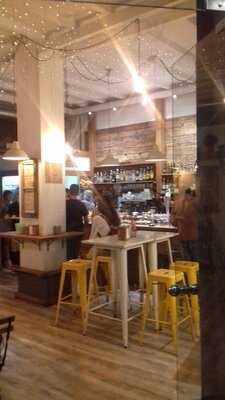 La Esquina Del Arrabal