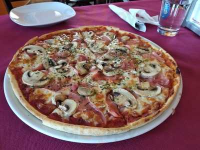 Pizzería A La Rayuela