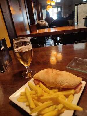 Malvasia Vinos Tapas