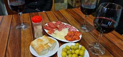 Boulevard Bar Restaurant