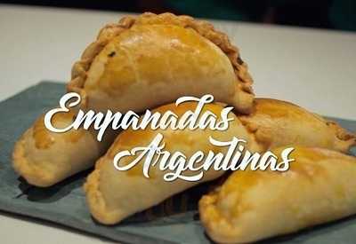 Empanadas Argentinas La Cumbrecita Y Pollos Asados Al Chimichurri