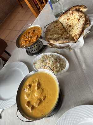 Restaurante Hindú Bobby's  2 Tandoori