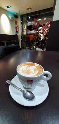 Cafeteria Bar Tizona