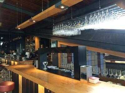 Las Fuentes Del Atrio