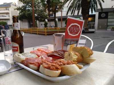 Bar Plaza