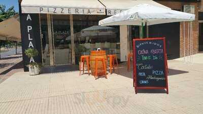 La Plaza