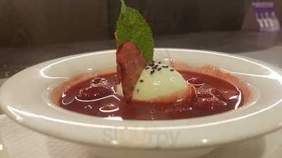 Lo Nuestro Taberna Gastronómica