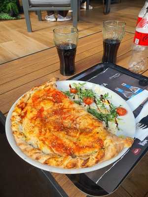 Davita Italian Gastro Market