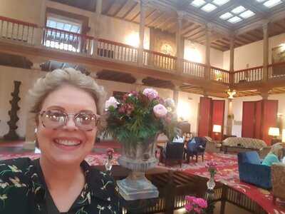 Hotel De La Reconquista