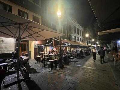 Cafe Bar Moliendo Cafe