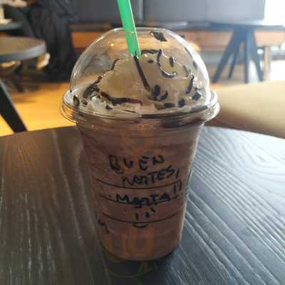 Starbucks Parque Oeste