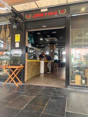 Jamón Y Mojo