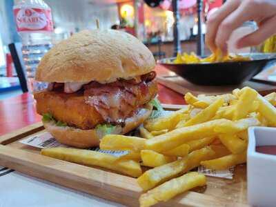 Captain Chicken Santander