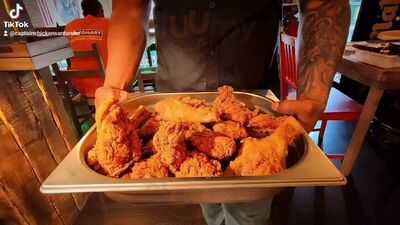 Captain Chicken Santander