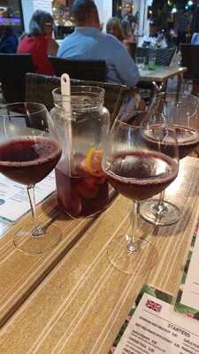 Restaurante Internacional Veni - Photo 7