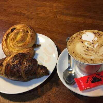 Cafe Milano