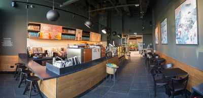 Starbucks Moraleja Green