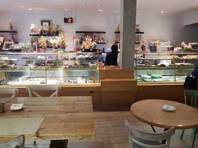 Pastelería Auseva Dulce & Salado - Photo 7