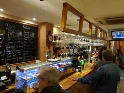 Cerveceria Marisqueria Alina's