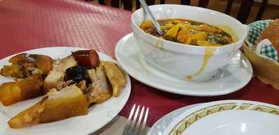 Sidrería Padre Suarez. Sabi Y Arturo