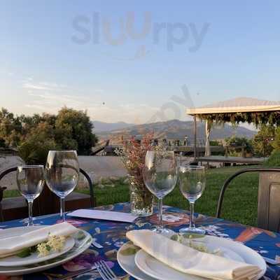 Las Caballerizas Del Castillo De Lorca