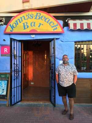 Jonny's Beach Bar