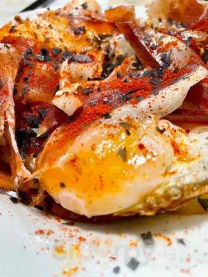 El Chiringuito Del Carmen Cafe-bar